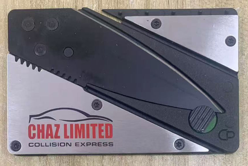 Folding card knife for auto businesses